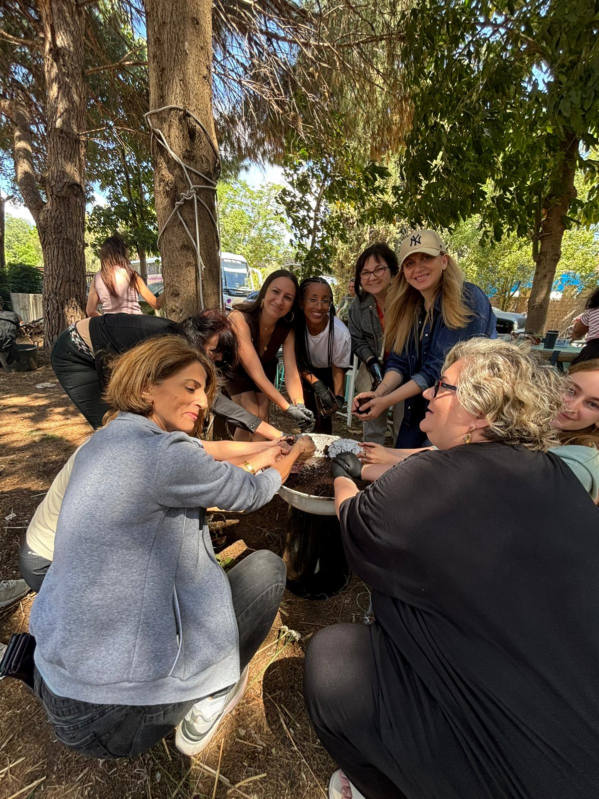 🌿 סדנת טרריום – עולם קטן בירוק